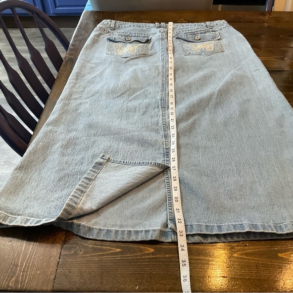 Cato Classic Blue Denim Skirt great condition. - Picture 5 of 7